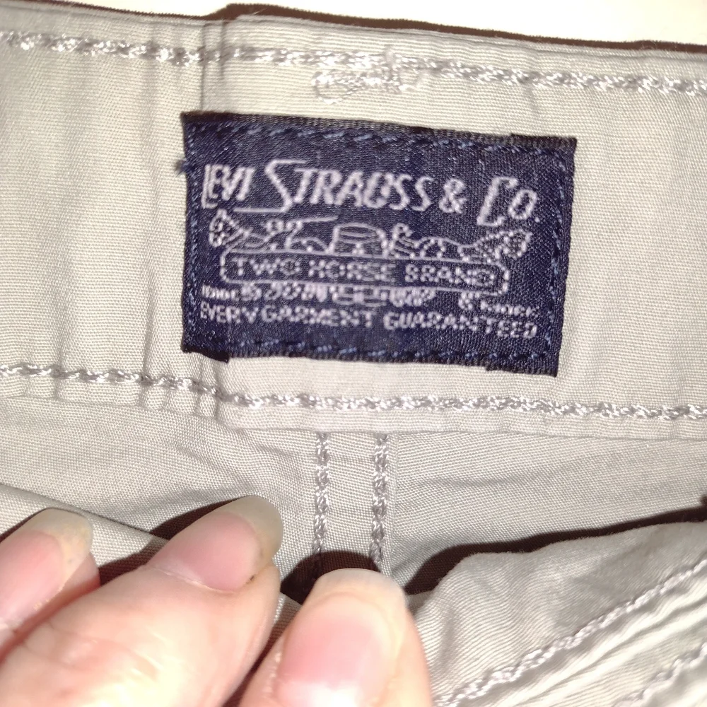 Levi's Carrier Cargo Shorts Men's 34-(36) Beige Loose Fit Stretch 10